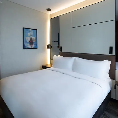 Hotel Bureau 4*