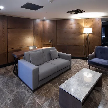Hotel Bureau 4*
